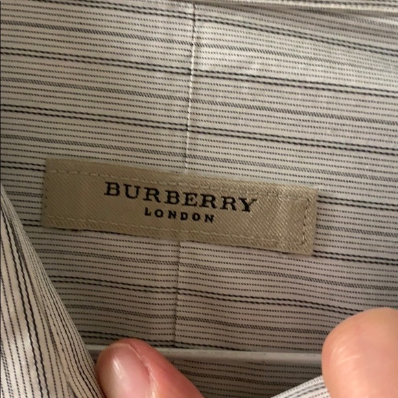 Burberry shirt - Picture 3 of 4